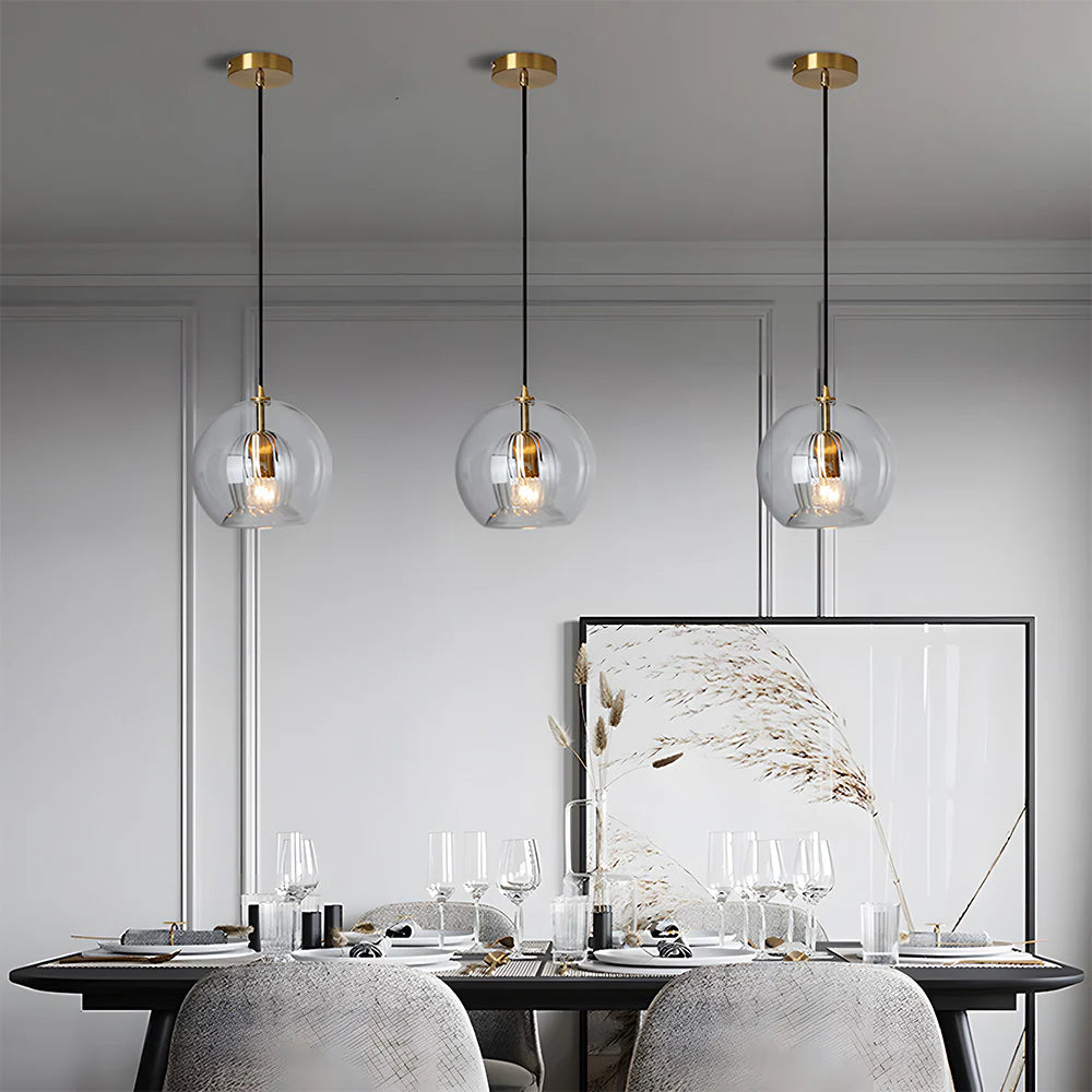 Sphéria™ – Suspension en Verre Soufflé Chic et Moderne