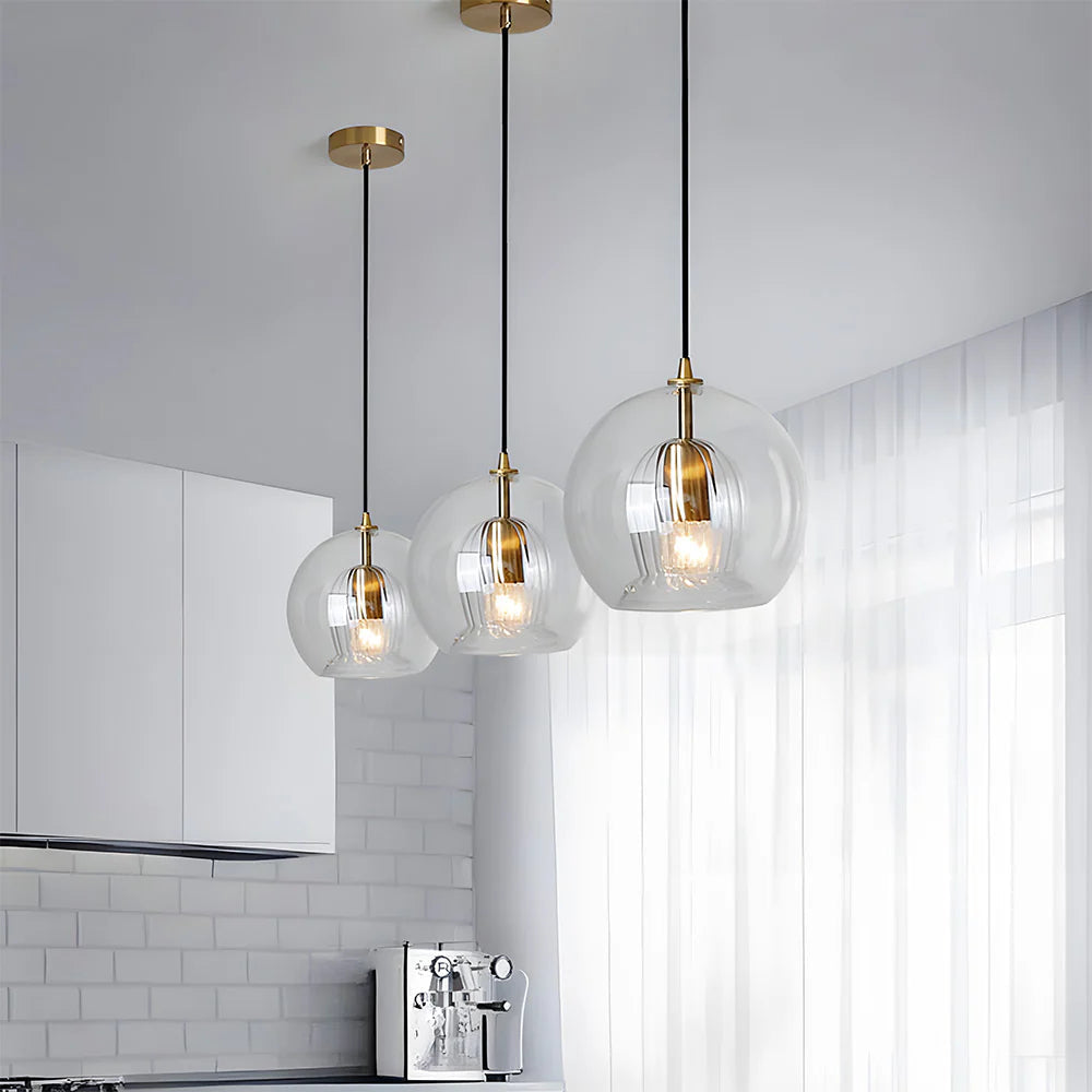 Sphéria™ – Suspension en Verre Soufflé Chic et Moderne
