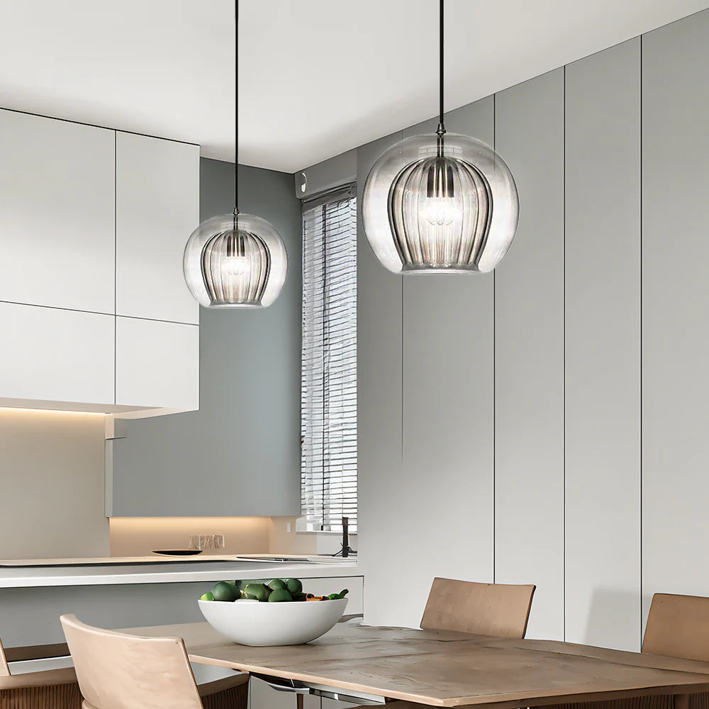 Sphéria™ – Suspension en Verre Soufflé Chic et Moderne