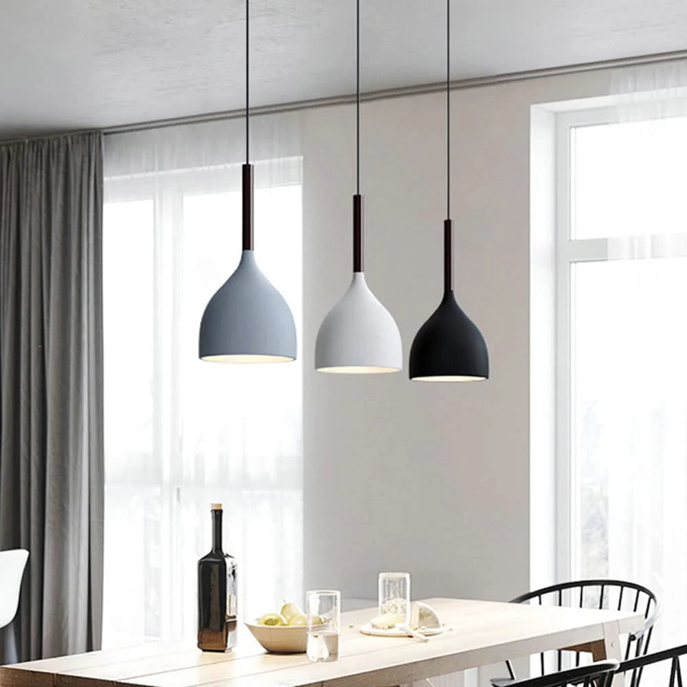 IronBake™ – Lampe Suspendue en Fer Peint et Cuit