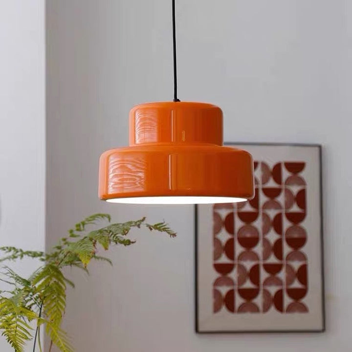 VintéaForm™ – Suspension Design Orange au Look Bauhaus Revisité
