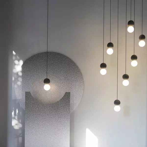 LumiZzo™ – Suspension Épurée avec Finition Terrazzo
