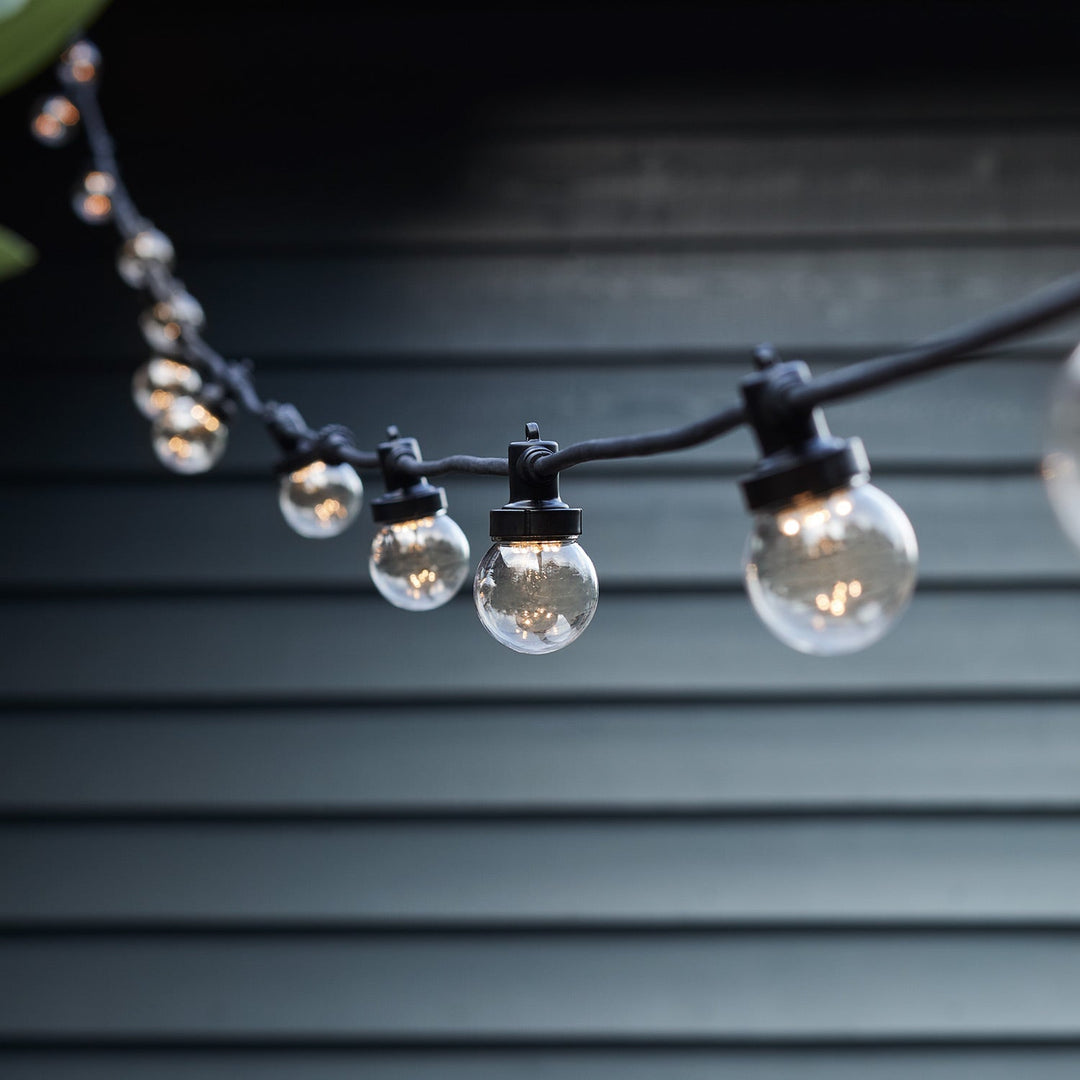 Guirlande Guinguette Pro Connect 15m – 30 LED Blanc Chaud, Câble Noir Raccordable