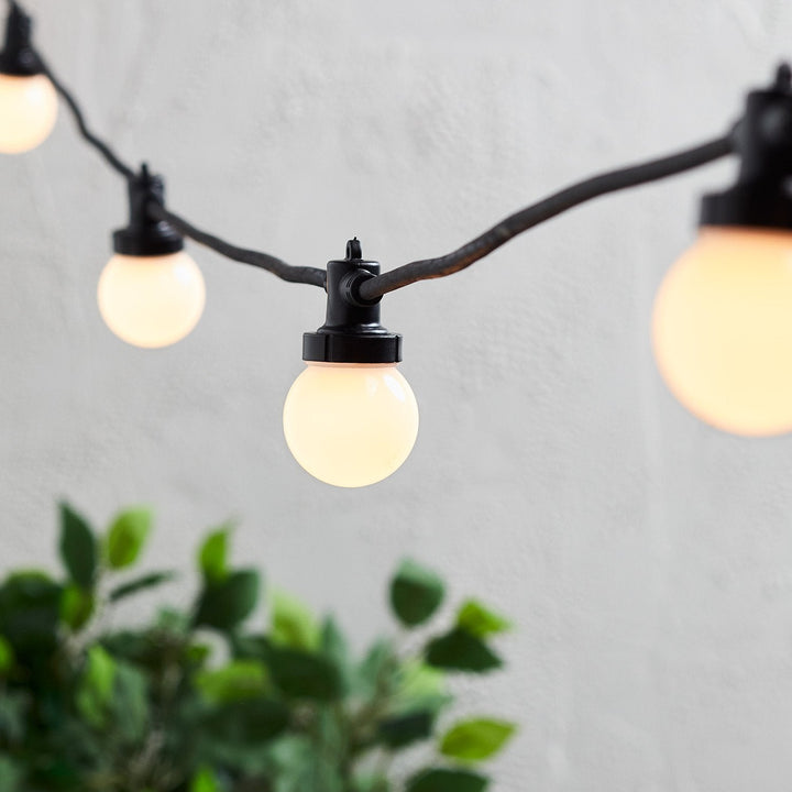 Guirlande Guinguette Pro Connect 15m – 30 LED Blanc Chaud, Câble Noir Raccordable