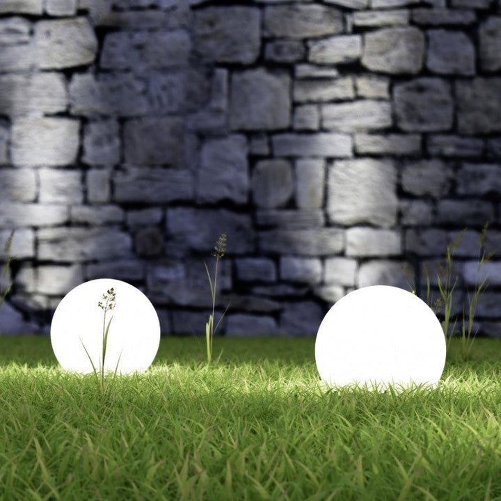 LumiOrbe™ – Lampe Sphérique de Jardin Multicolore