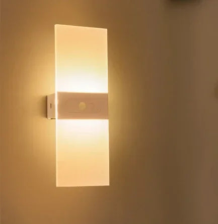 LumiSens™ – Applique Murale LED Design avec Capteur