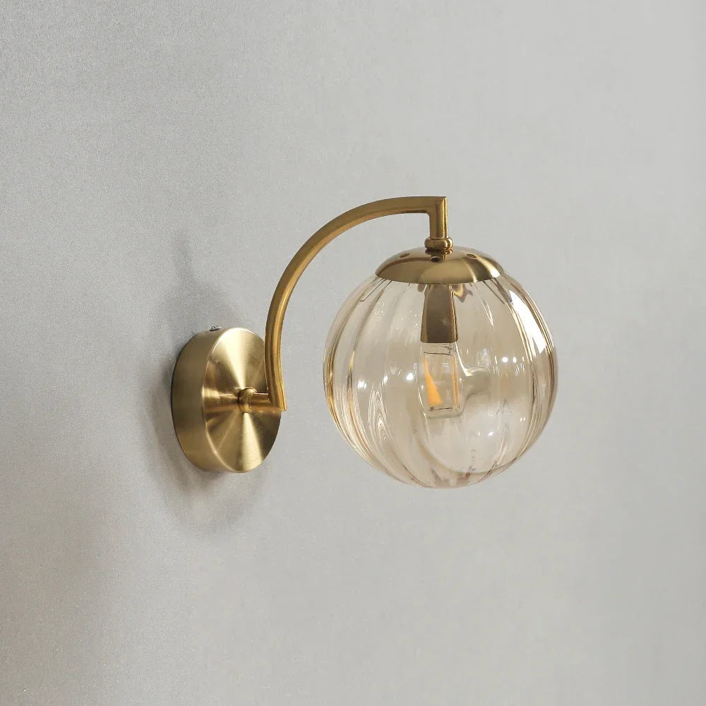 NordiVerre™ – Applique Murale Élégante à Effet Vitrail