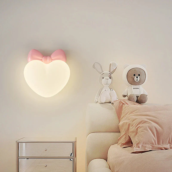 CœurLumi™ – Applique Murale LED Fille Romantique