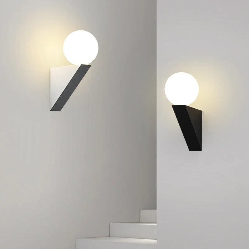 LumiOr™ – Applique Murale LED en Verre au Design Élégant