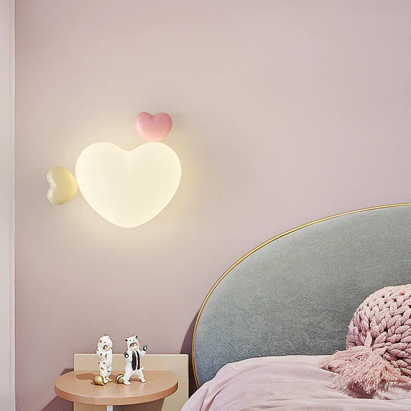 CœurLumi™ – Applique Murale LED Fille Romantique