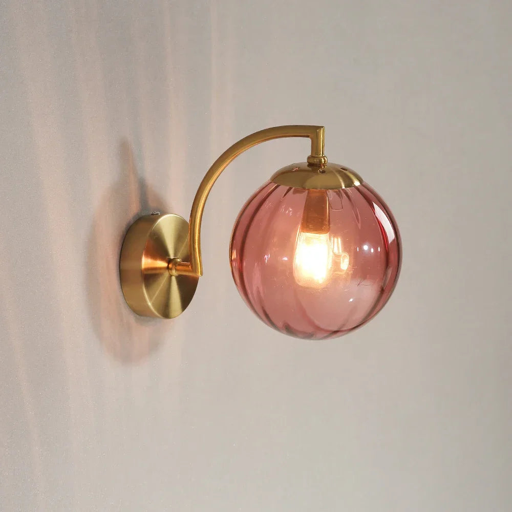 NordiVerre™ – Applique Murale Élégante à Effet Vitrail