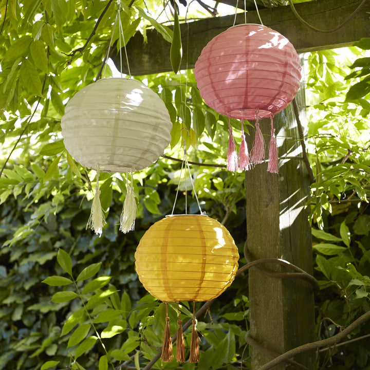 CrèmeLune™ – Lampion Suspendu Solaire à Pampilles Bohèmes (20 cm)