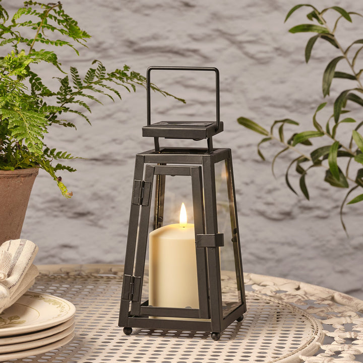 Lumière Nomade™ – Petite Lanterne Solaire Porto avec Bougie LED