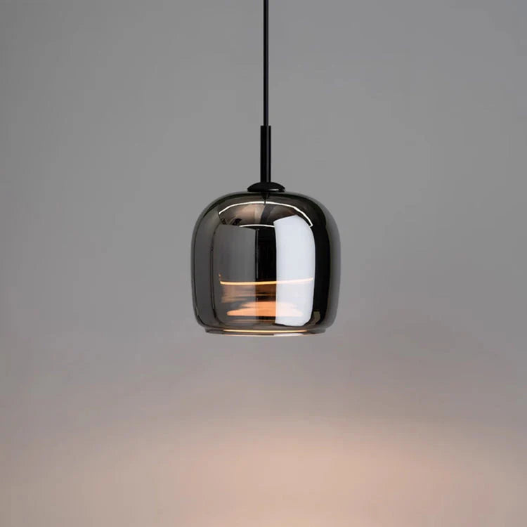 NoctaLumi™ – Lampe Pendante Sombre au Design Raffiné