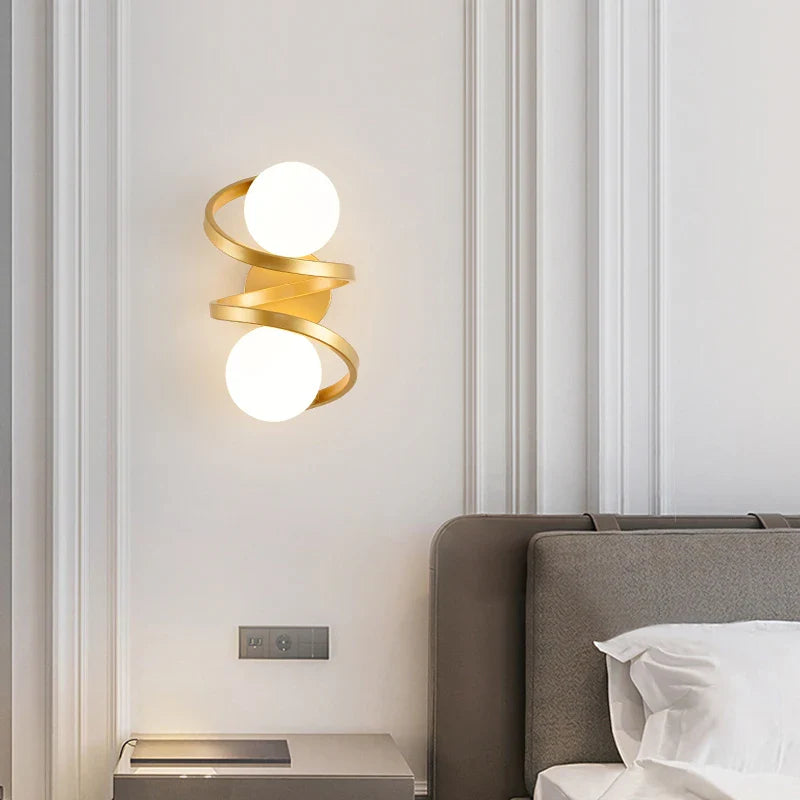 ScandiLume™ – Applique Murale Sphérique au Design Nordique
