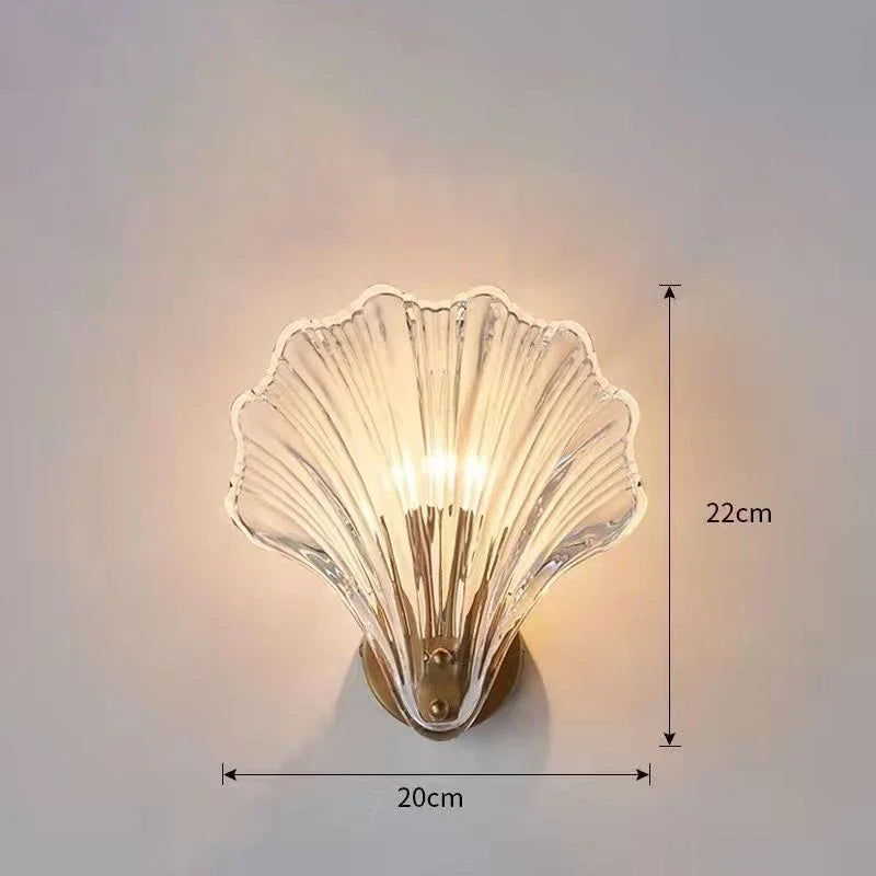 LustraBrass™ – Élégance Murale en Laiton et Verre