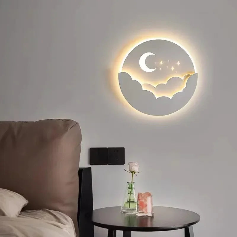 LuneScape™ – Veilleuse Murale Élégante au Motif Lunaire