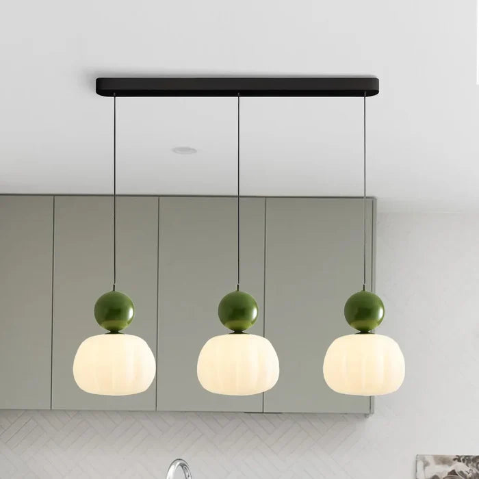LumiCrème™ – Suspension Douce Inspirée de l’Art Déco