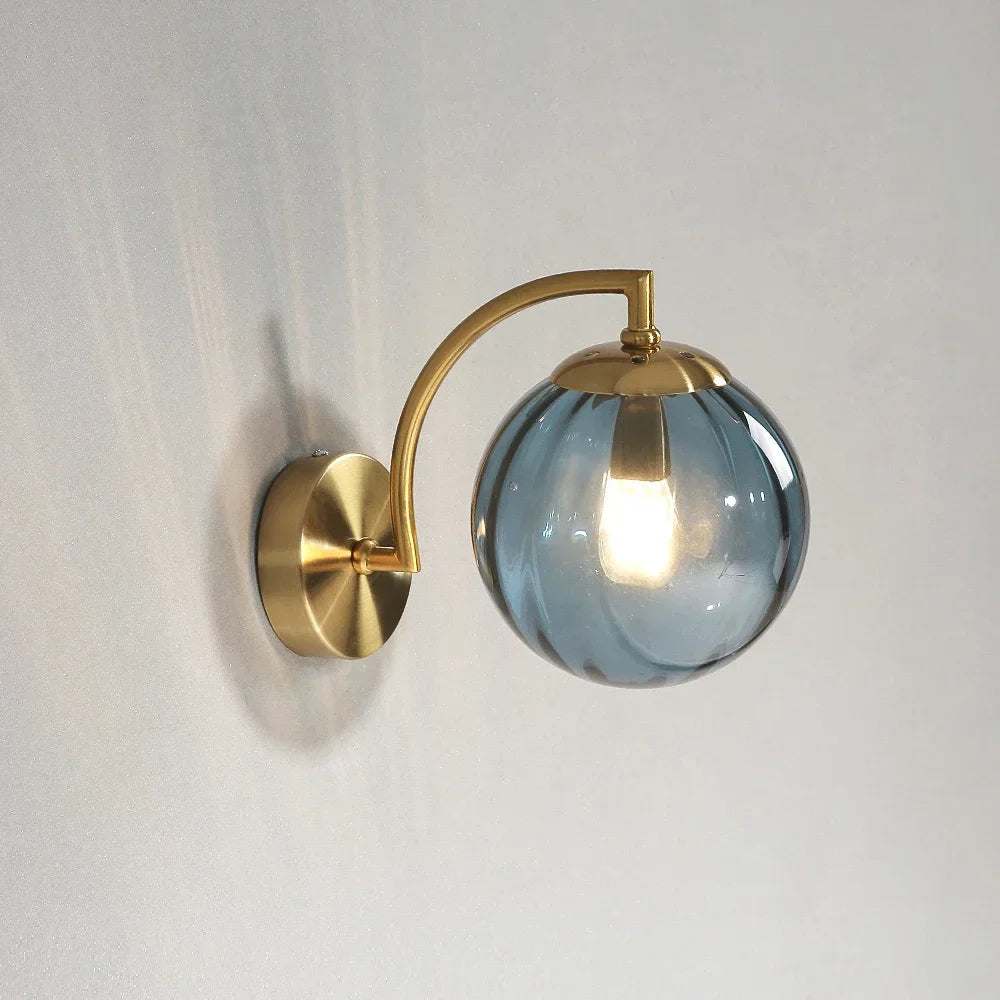 NordiVerre™ – Applique Murale Élégante à Effet Vitrail