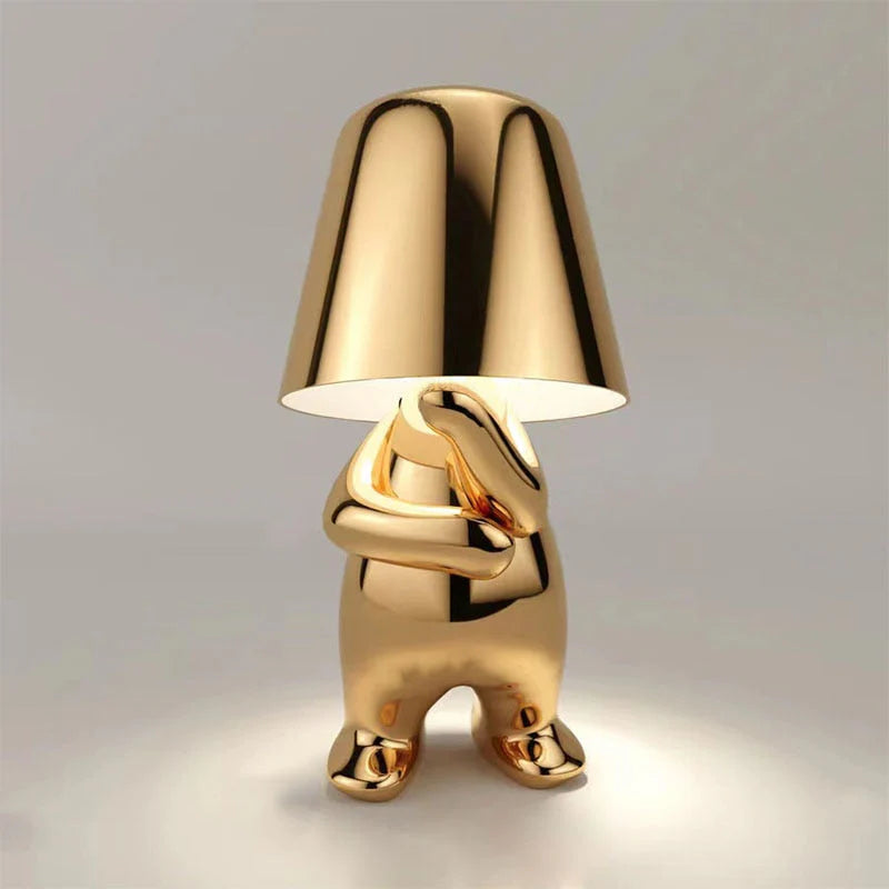 StatuLumi™ – Lampe LED Artistique avec Sculpture Dorée