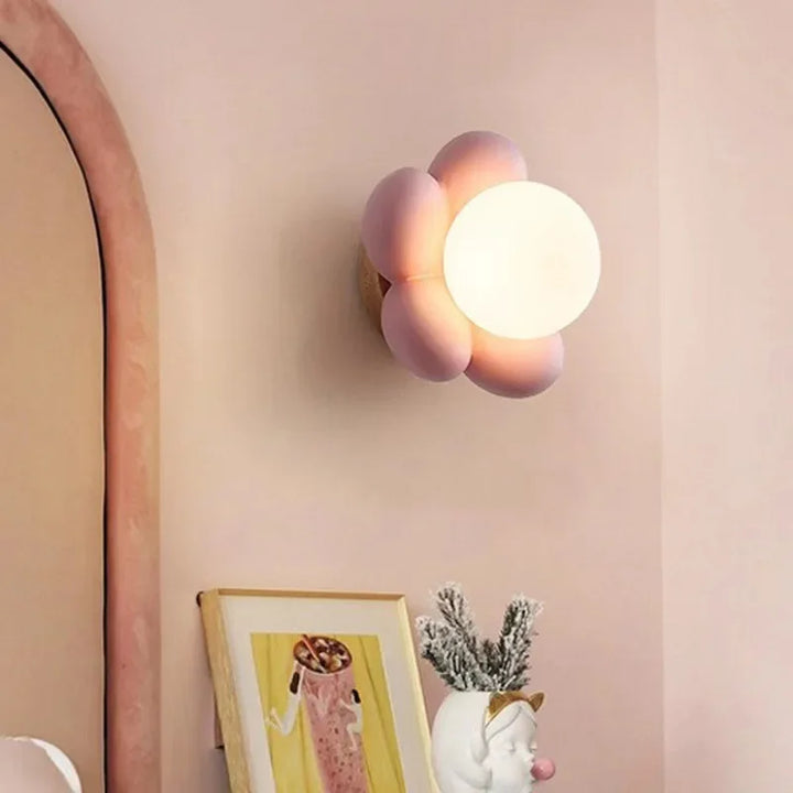 FleurLune™ – Éclairage Mural Doux en Forme de Fleur