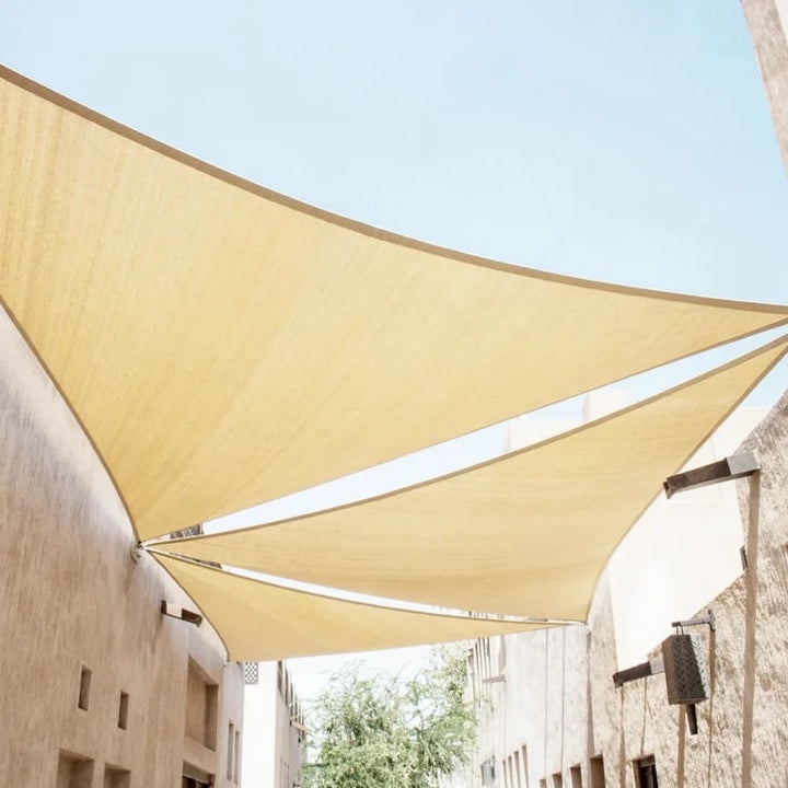 TerraShade™ – Triangle d’Ombrage Couleur Sable
