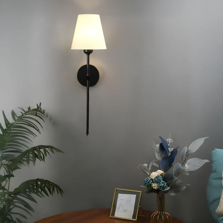 TimelessGlow™ – Applique Murale Classique Élégante