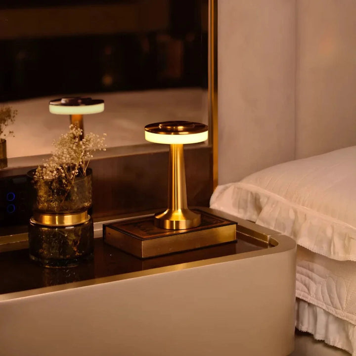 VintageGlow™ – Lampe de Table au Style Rétro