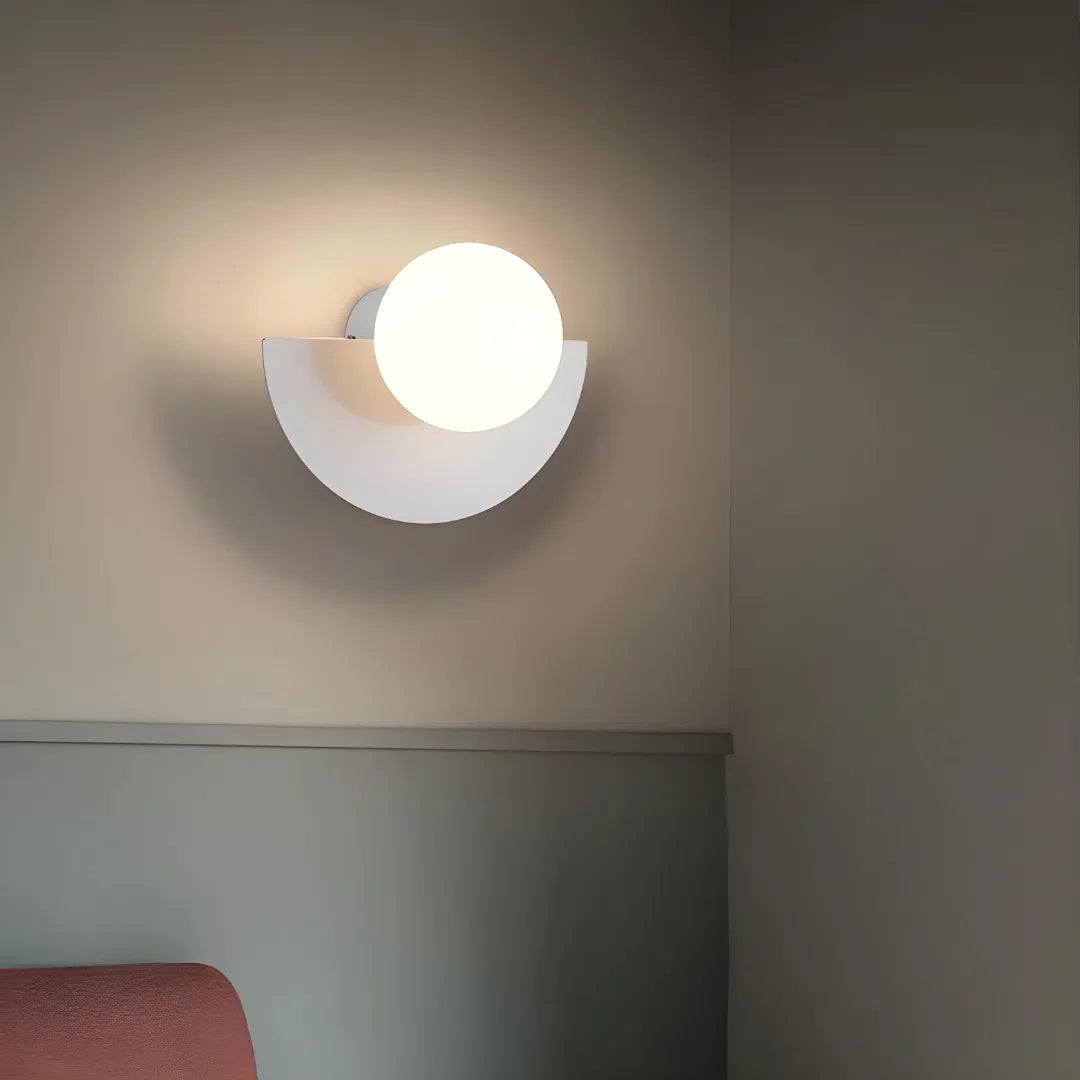 VerraLume™ – Applique LED en Verre Teinté au Style Scandinave