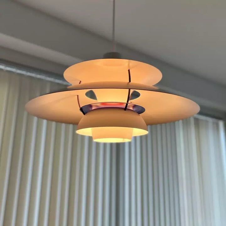 Layera™ – Luminaire Suspendu Métallique à Effet Structuré