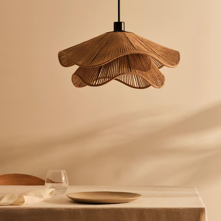 PailleLustre™ – Suspension Rétro au Tressage Naturel