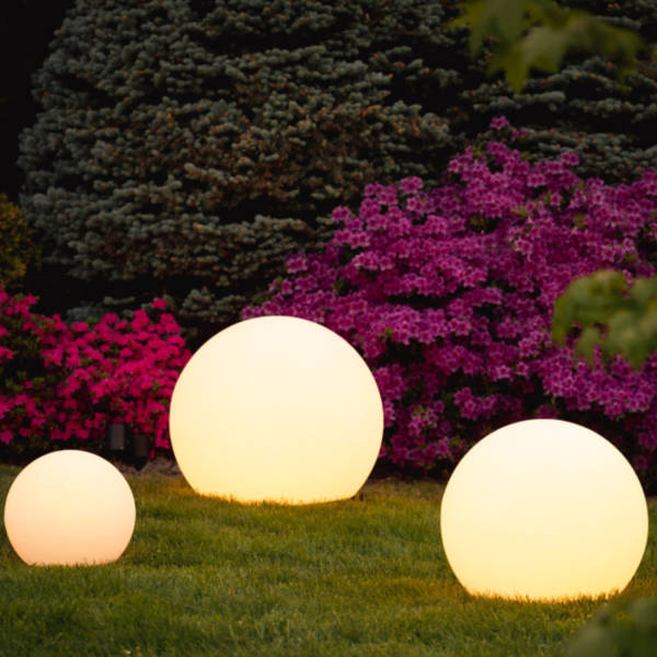 LumiSphere™ – Lampe Extérieure Élégante