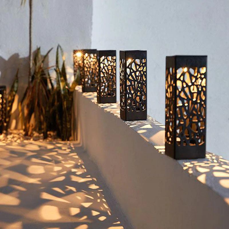 EcoLanterne™ – Lampe Solaire LED Durable pour Extérieur