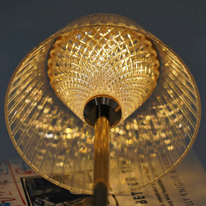 CristalLux™ – Lampe Métal Design Épuré