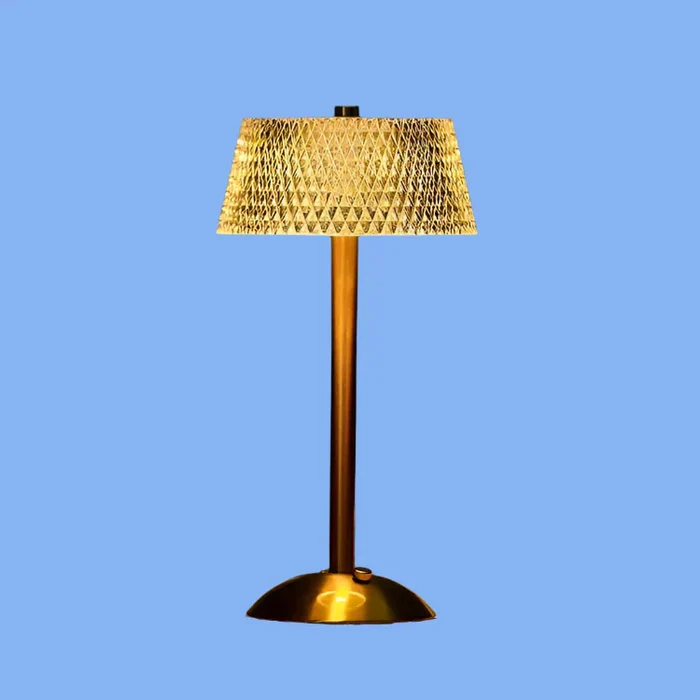 CristalLux™ – Lampe Métal Design Épuré