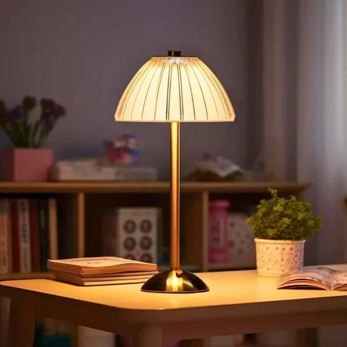 CristalLux™ – Lampe Métal Design Épuré
