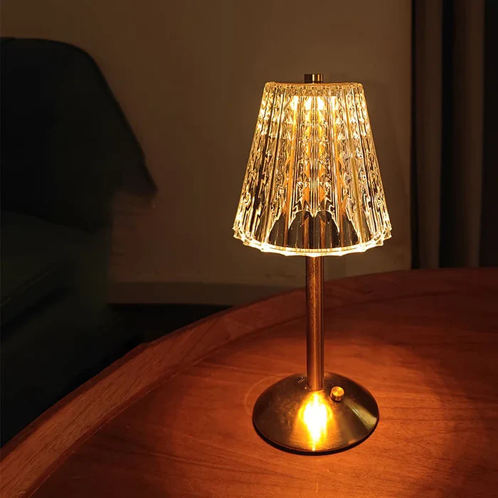 CristalLux™ – Lampe Métal Design Épuré