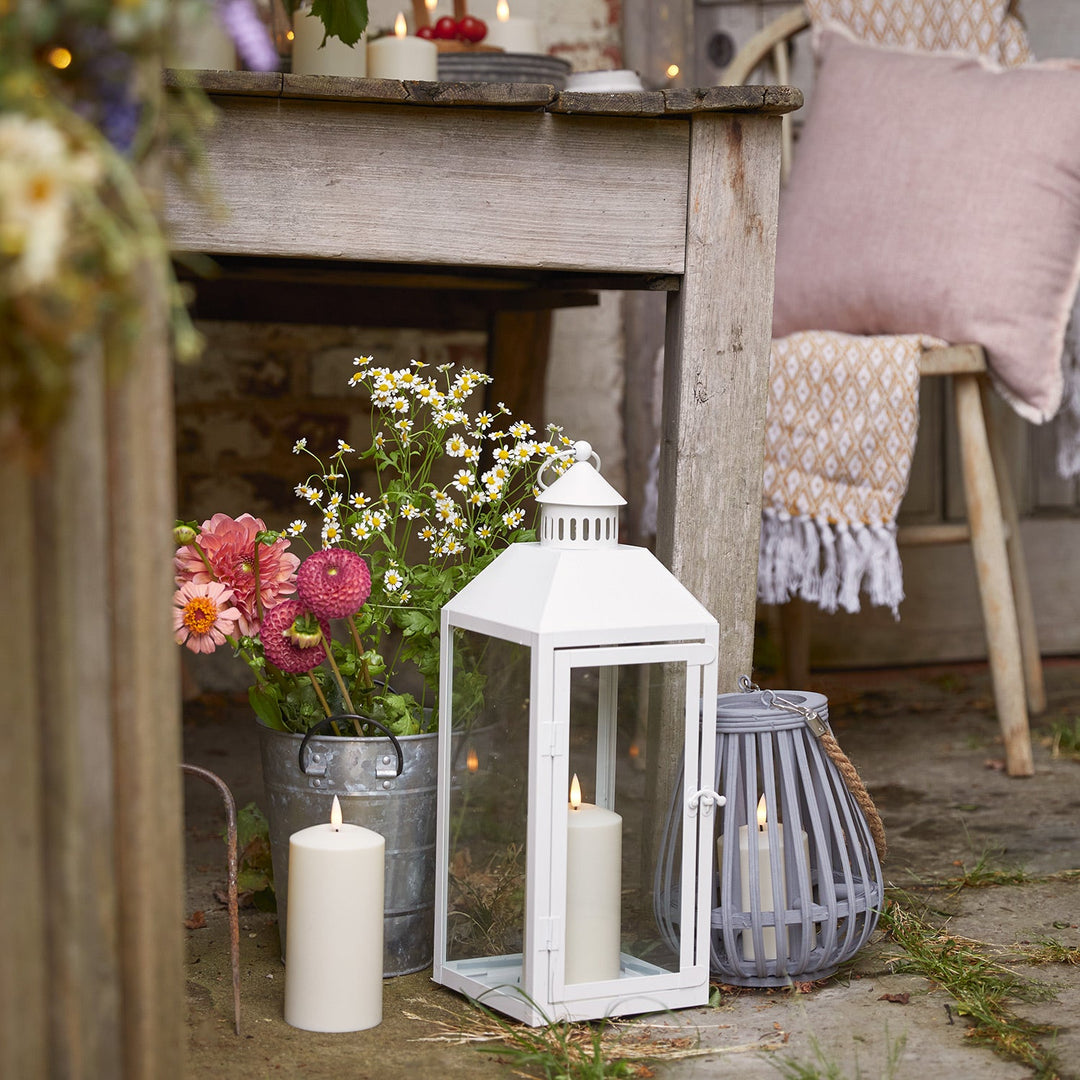 Lanterne de Jardin Blanche avec Effet Flamme – Design Arcachon