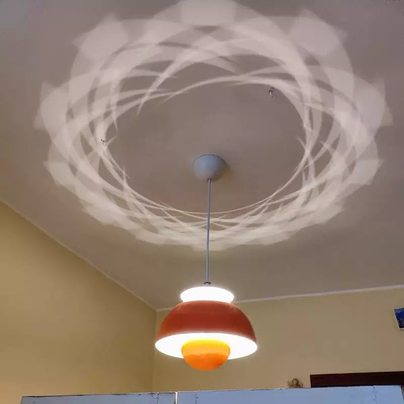 LumiBourgeon™ – Lustre Créatif au Design Floral Rétro
