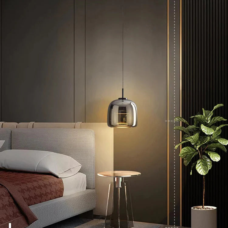 NoctaLumi™ – Lampe Pendante Sombre au Design Raffiné