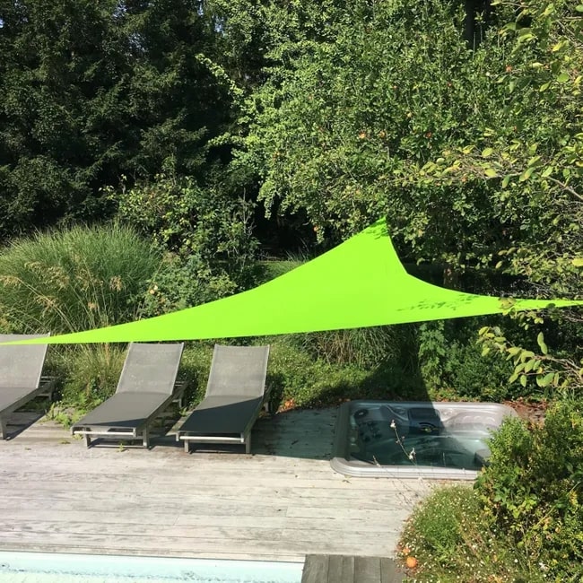 NatureShade™ – Voile Triangulaire Verte Relax