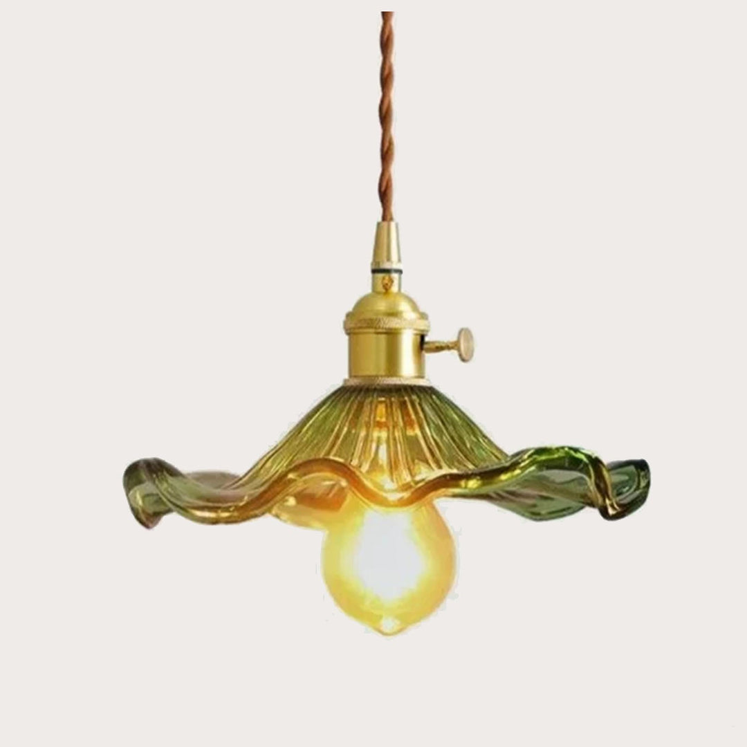 HibiLustre™ – Luminaire Pétale au Style Rétro
